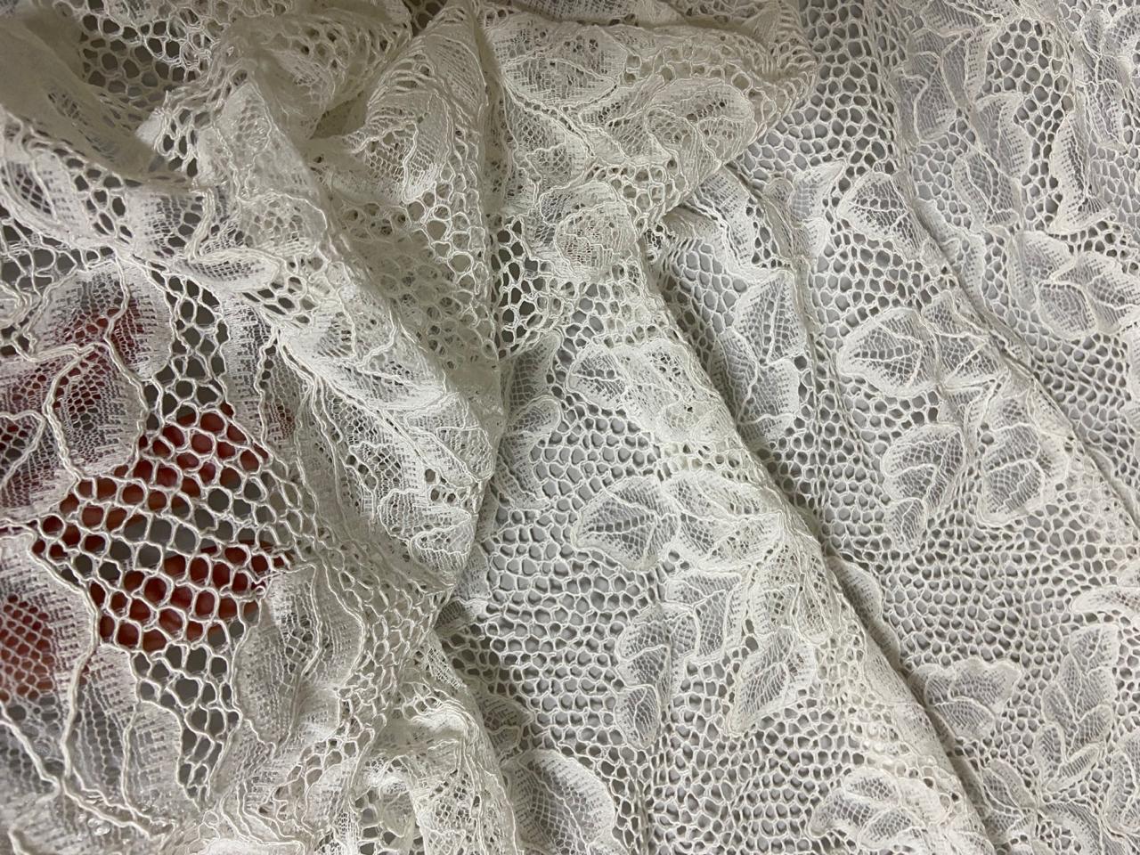 Renda Chantily - Imagem 2